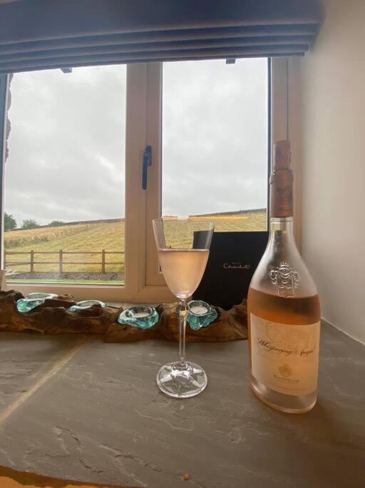 Villa Luxury Detached Peak District Stone Barn - Dog Friendly Hazelwood Exterior foto
