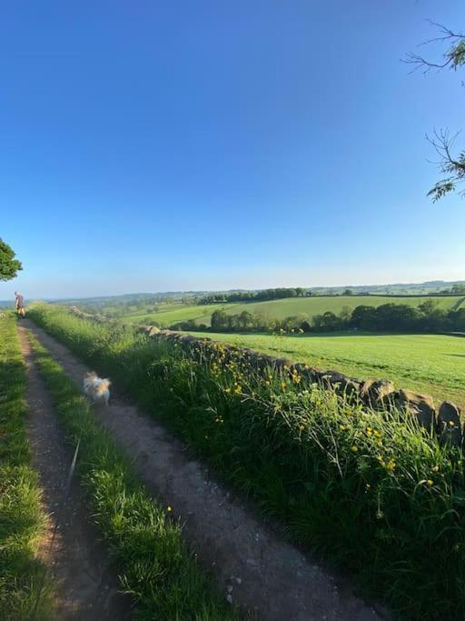 Villa Luxury Detached Peak District Stone Barn - Dog Friendly Hazelwood Exterior foto