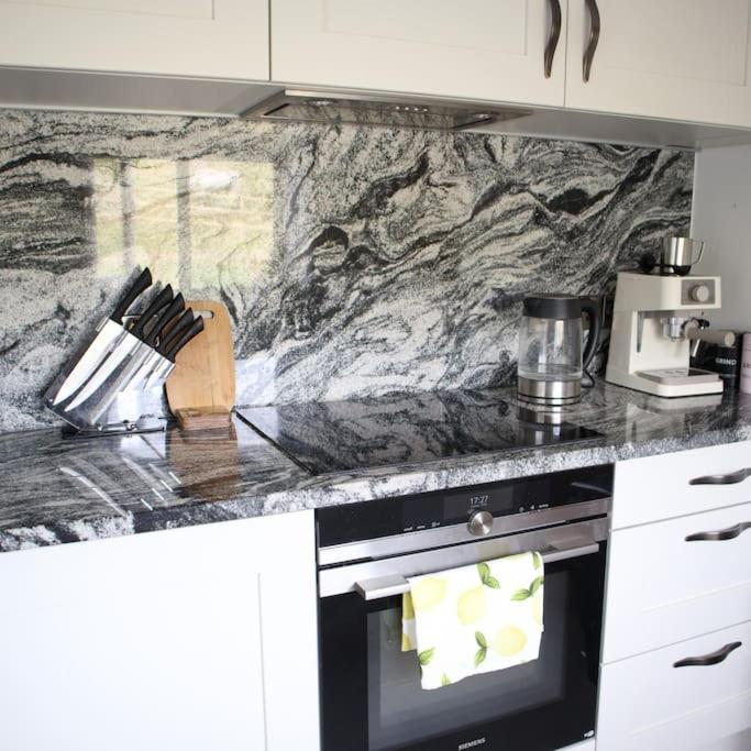 Villa Luxury Detached Peak District Stone Barn - Dog Friendly Hazelwood Exterior foto